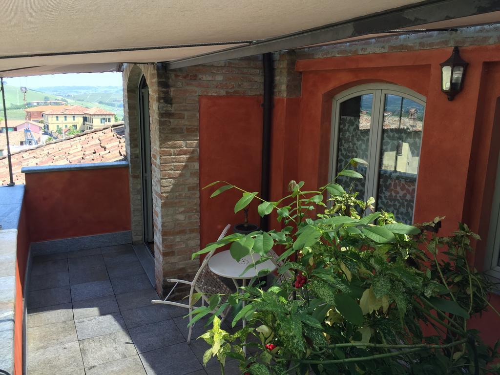 Hotel Castelbourg Neive