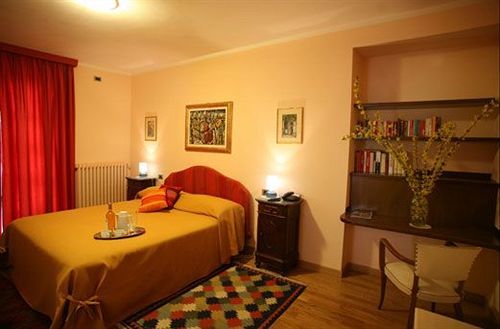 Hotel Castelbourg 3*